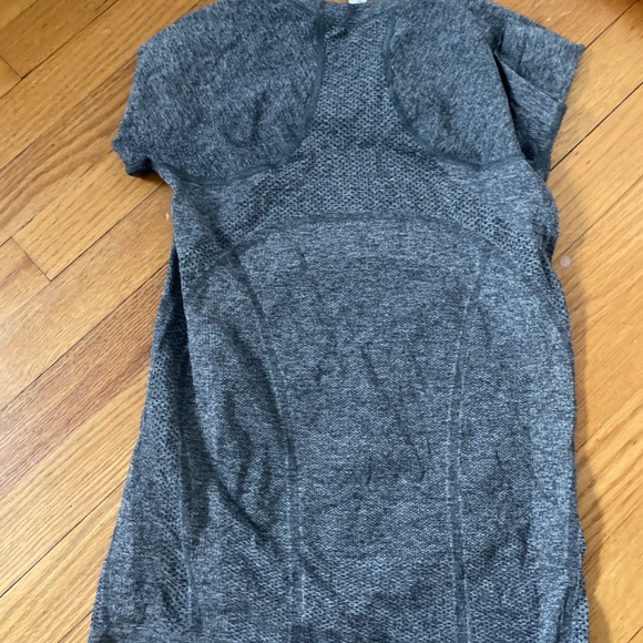 COPY - Athleta gray short sleeve athletic shirt - Picture 2 of 3